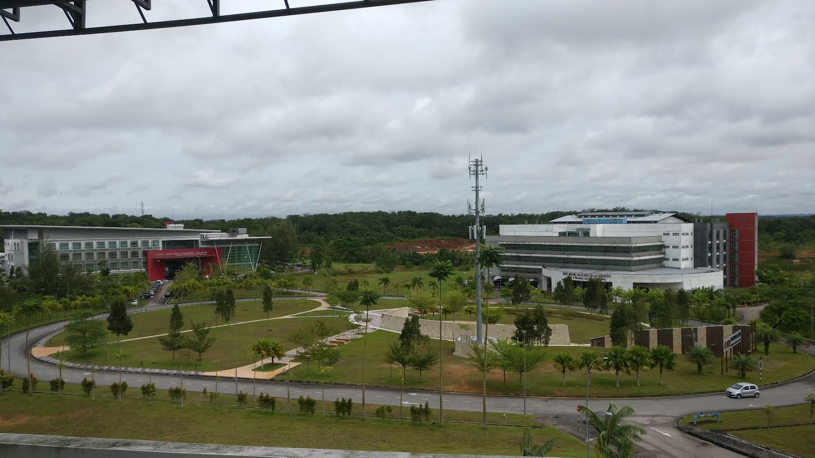 Campus thumbnail 2